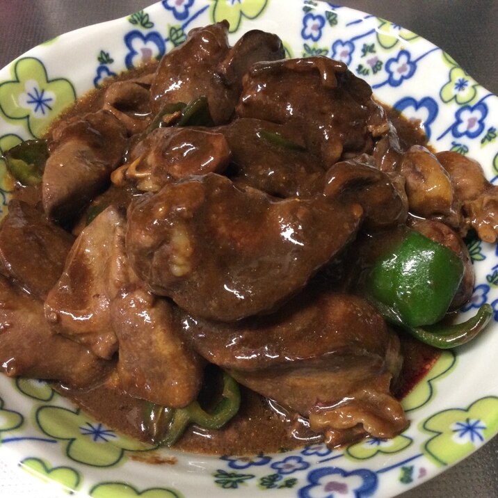 赤味噌とすき焼きのタレで鶏肝のこってり甘辛煮